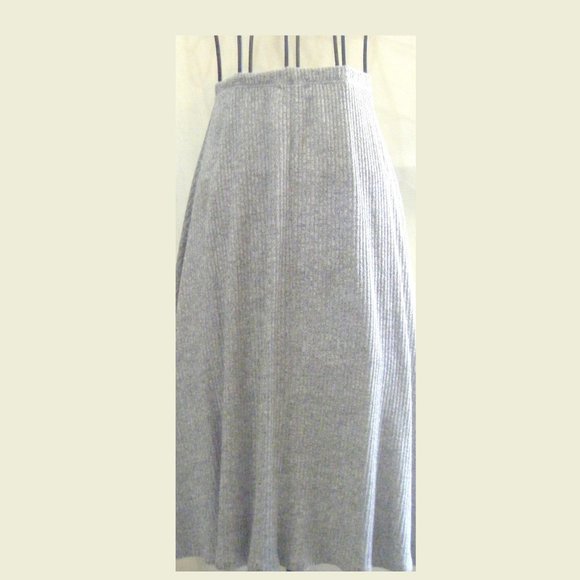 Heathered Gray Ribbed Knit A Line Skirt Size Small - Picture 3 of 6